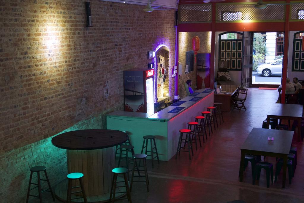Tipsy Tiger Party Hostel 조지타운 외부 사진